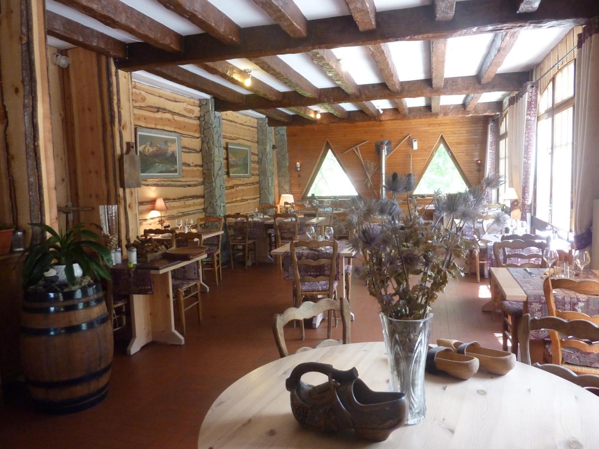 Hotel Les Agneaux Villar-dʼArène Esterno foto