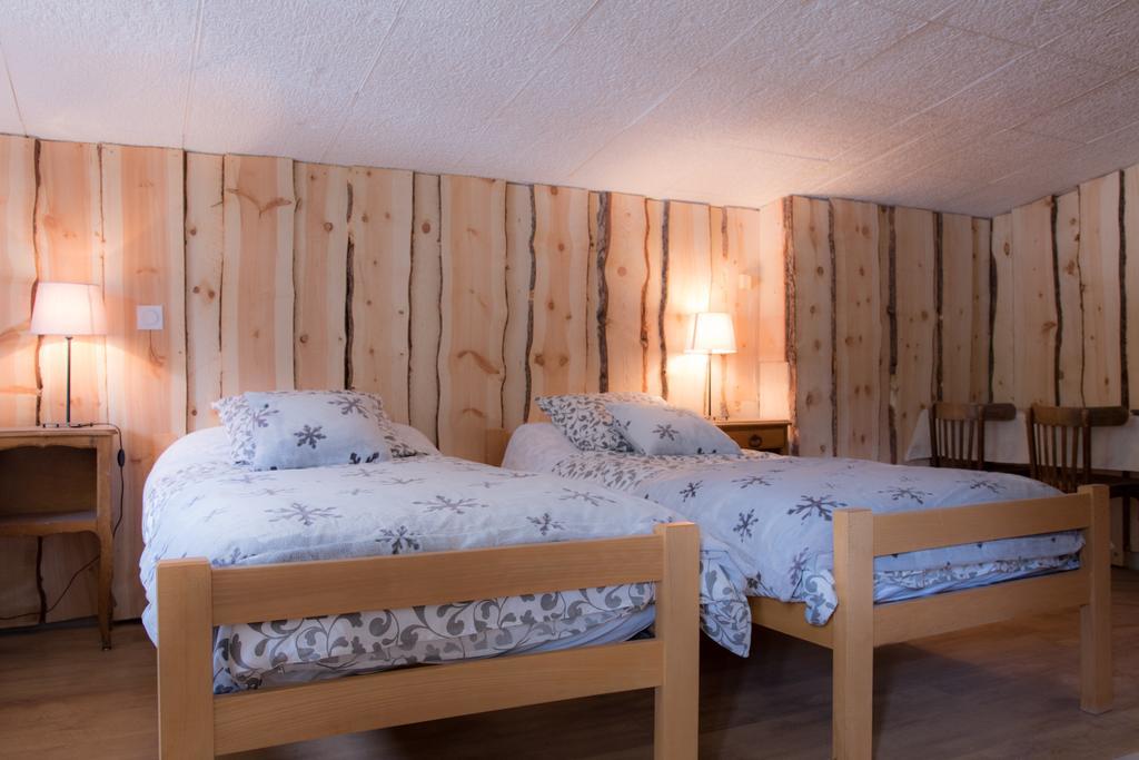 Hotel Les Agneaux Villar-dʼArène Esterno foto