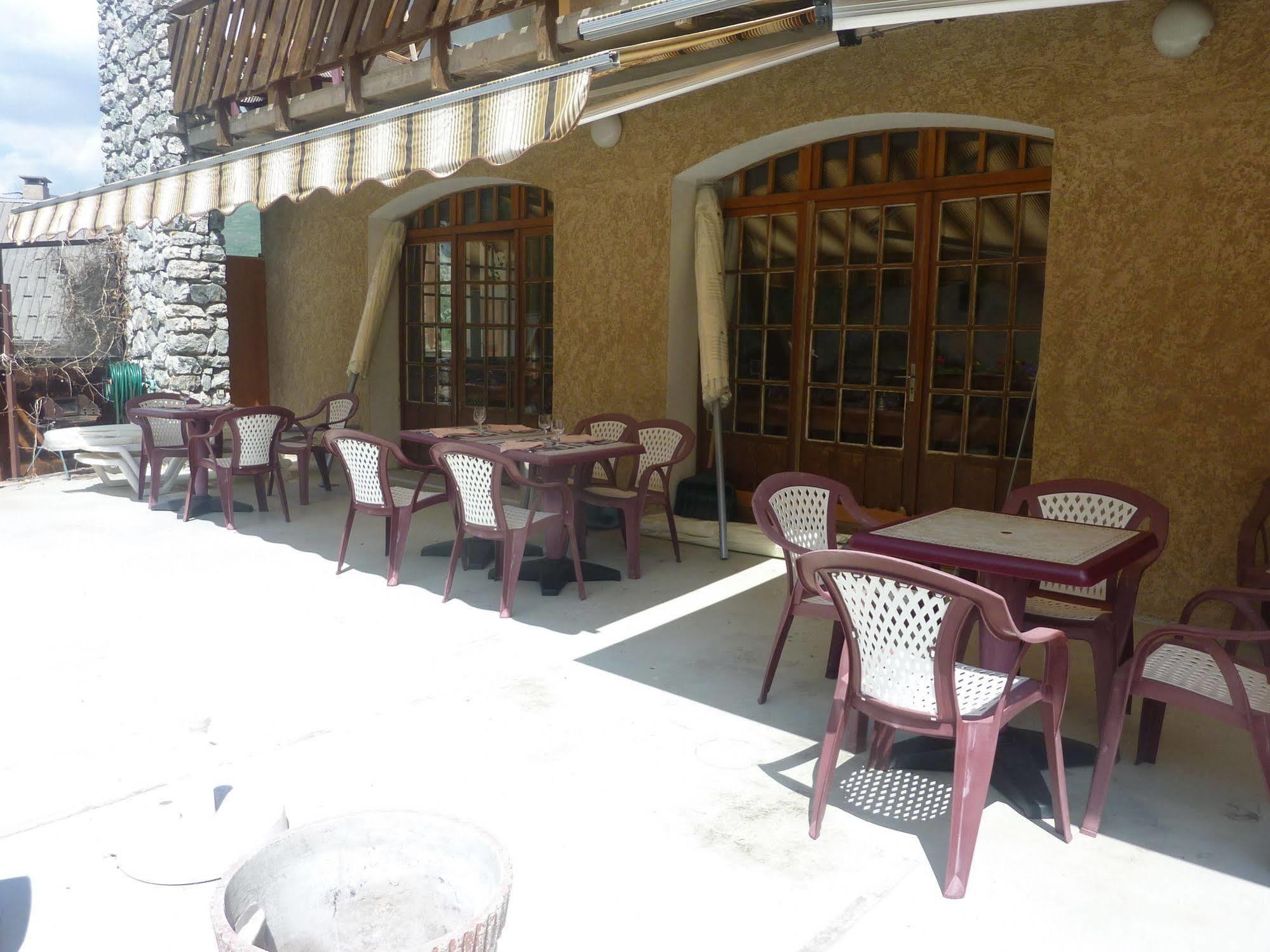 Hotel Les Agneaux Villar-dʼArène Esterno foto